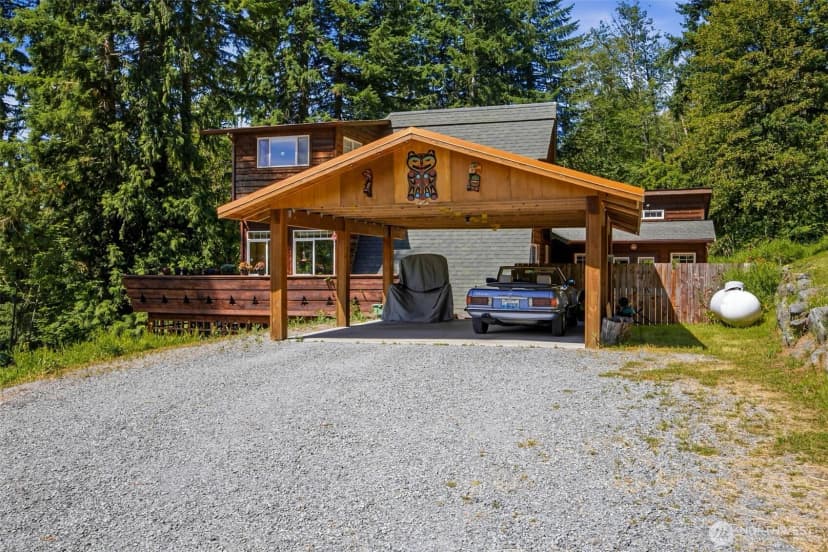 Property photo for 33217 Mount Tahoma Canyon Road E, Ashford photo 5