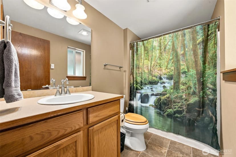 Property photo for 33217 Mount Tahoma Canyon Road E, Ashford photo 23
