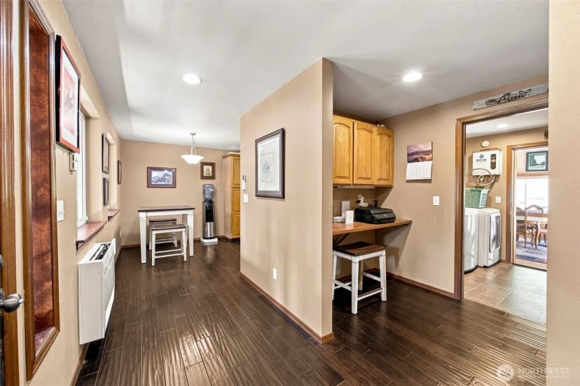 Property photo for 33217 Mount Tahoma Canyon Road E, Ashford photo 12