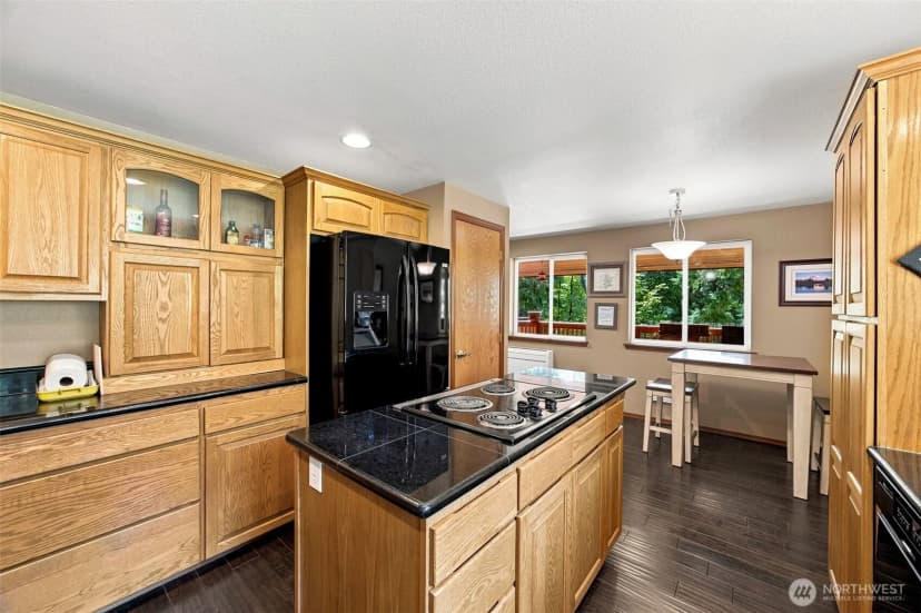 Property photo for 33217 Mount Tahoma Canyon Road E, Ashford photo 16