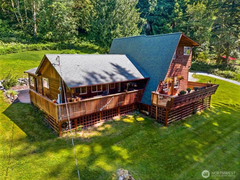Property photo for 33217 Mount Tahoma Canyon Road E, Ashford photo 30