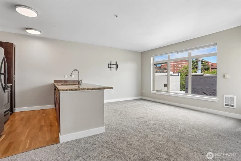 Property photo for 1610 Belmont Avenue #515, Seattle photo 8