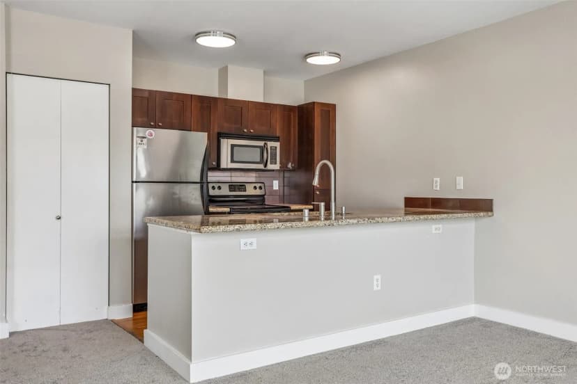 Property photo for 1610 Belmont Avenue #515, Seattle photo 12