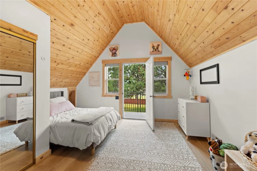 Property photo for 150 Grand Fir Lane, Ronald photo 18