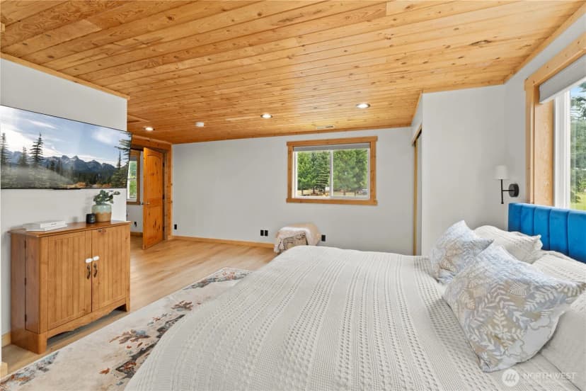 Property photo for 150 Grand Fir Lane, Ronald photo 26