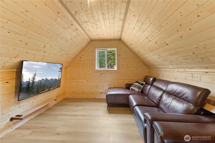 Property photo for 150 Grand Fir Lane, Ronald photo 38