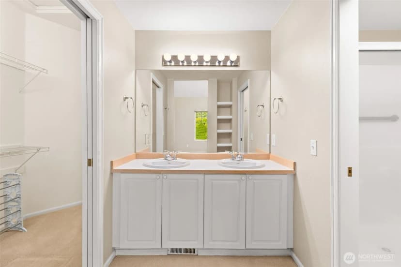 Property photo for 23328 53rd Avenue S, Kent photo 15