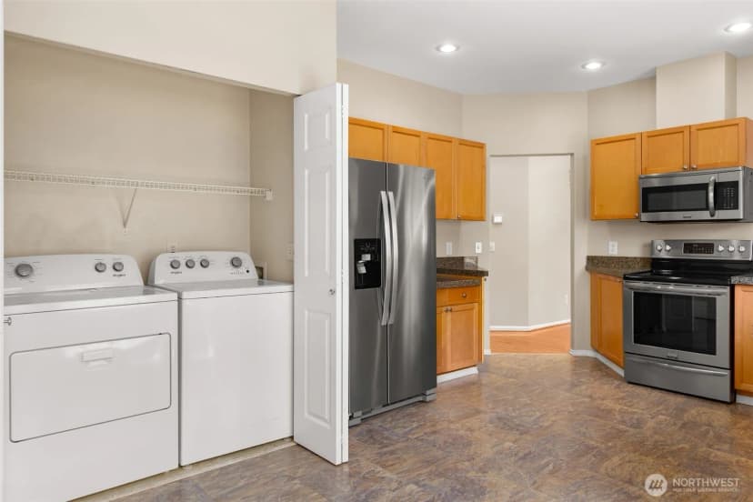 Property photo for 23328 53rd Avenue S, Kent photo 10