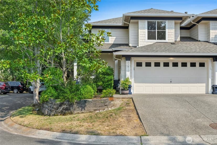 Property photo for 23912 Se 7th St, Sammamish photo 2