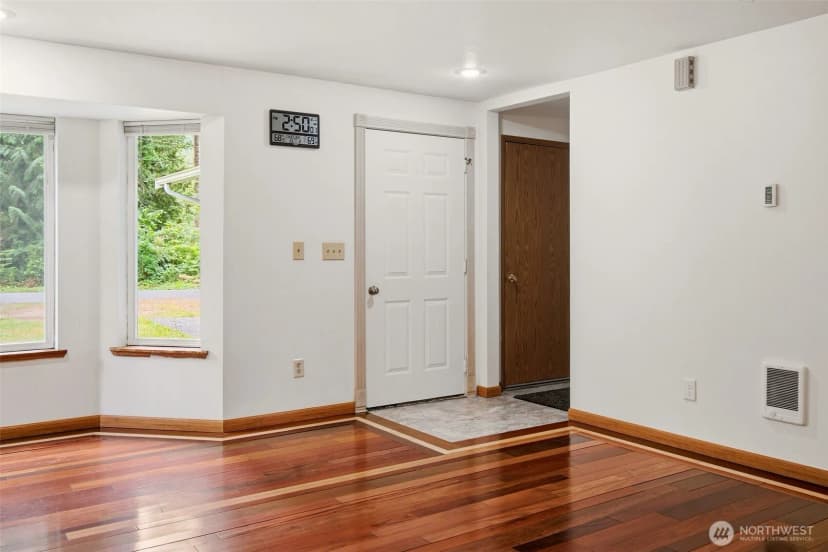 Property photo for 44207 Pine Road, Gold Bar photo 6