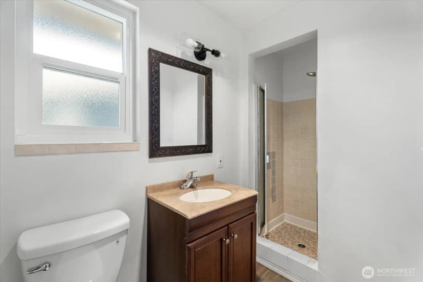 Property photo for 1718 G Street Se, Auburn photo 14