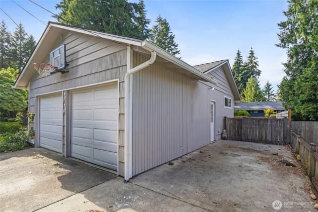 Property photo for 9220 Ne 191st Street, Bothell photo 3