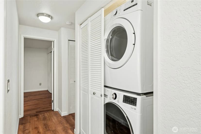 Property photo for 709 143rd Avenue Ne #g-25, Bellevue photo 11