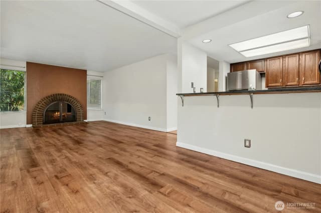 Property photo for 709 143rd Avenue Ne #g-25, Bellevue photo 5