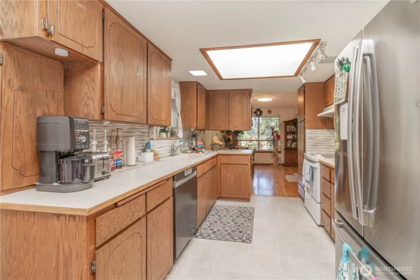Property photo for 19613 Filbert Drive, Bothell photo 3