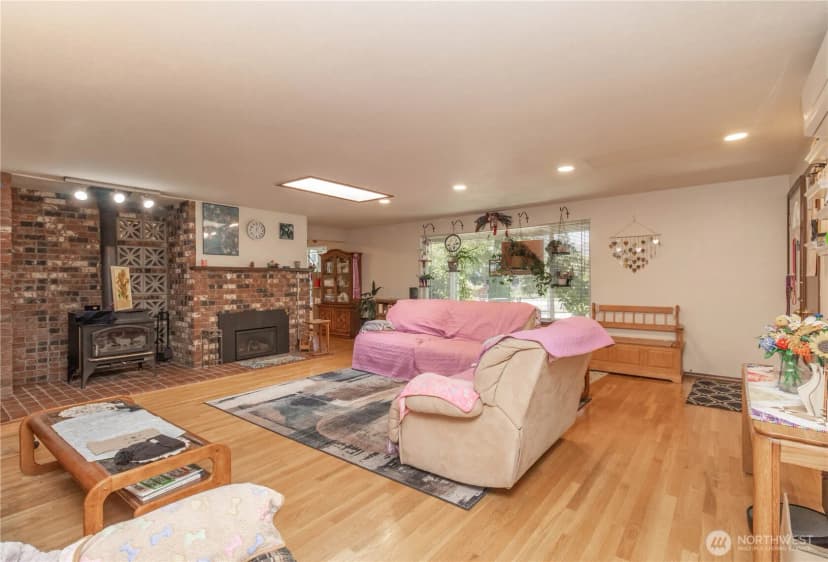 Property photo for 19613 Filbert Drive, Bothell photo 8