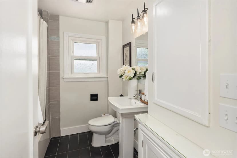 Property photo for 1537 S Pearl Street, Seattle photo 13