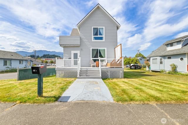 Property photo for 916 Georgiana Street, Port Angeles