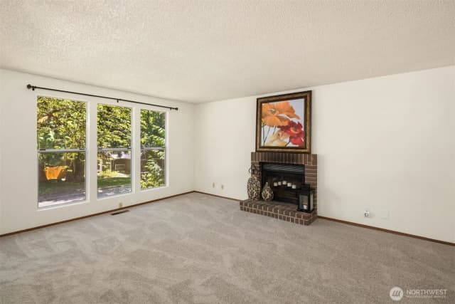 Property photo for 2023 228th Place Ne, Sammamish photo 4