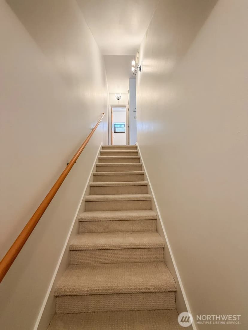 Property photo for 4917 39th Avenue S, Seattle photo 25