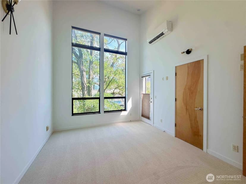 Property photo for 4917 39th Avenue S, Seattle photo 12