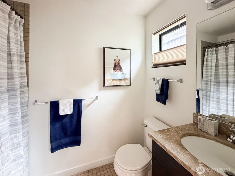 Property photo for 4917 39th Avenue S, Seattle photo 18