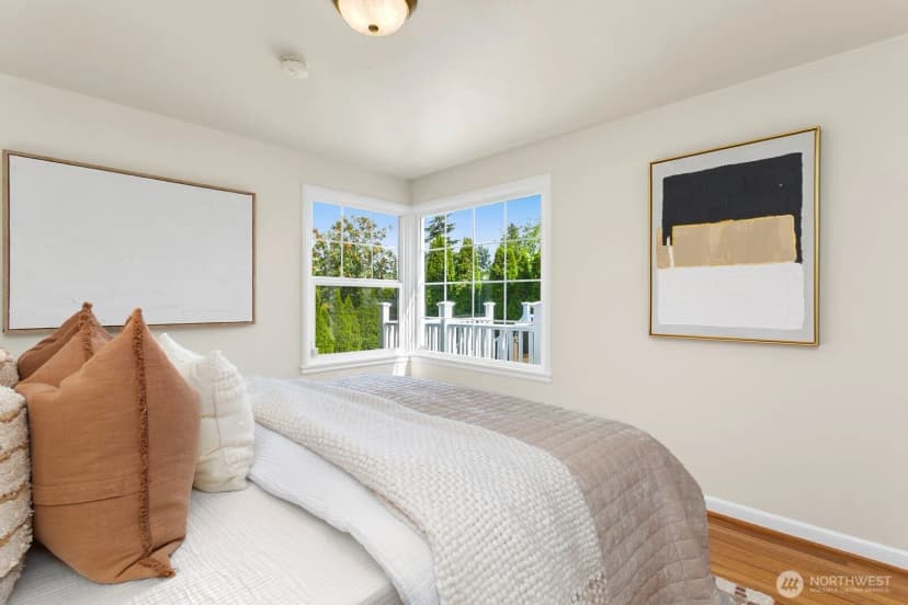 Property photo for 3610 W Viewmont Way W, Seattle photo 15