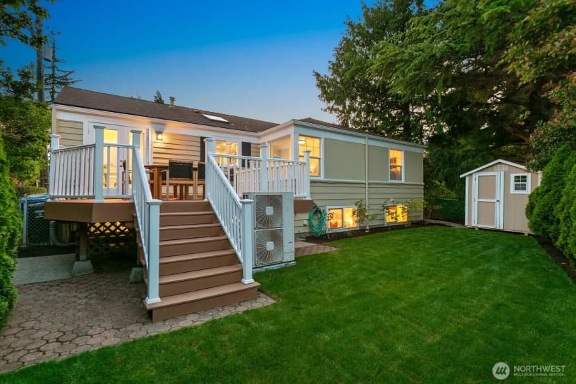 Property photo for 3610 W Viewmont Way W, Seattle photo 28