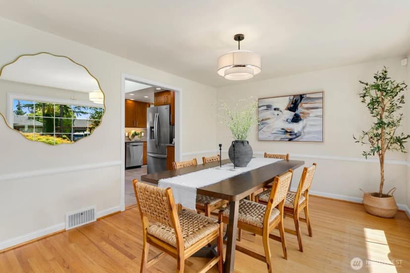 Property photo for 3610 W Viewmont Way W, Seattle photo 9