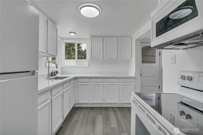 Property photo for 216 4th Avenue Sw, Pacific photo 14