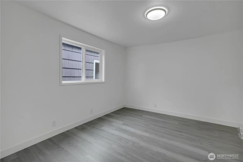 Property photo for 216 4th Avenue Sw, Pacific photo 21