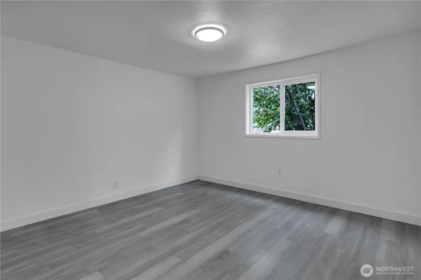 Property photo for 216 4th Avenue Sw, Pacific photo 17