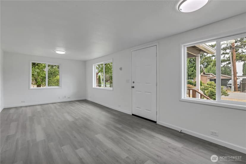 Property photo for 216 4th Avenue Sw, Pacific photo 12