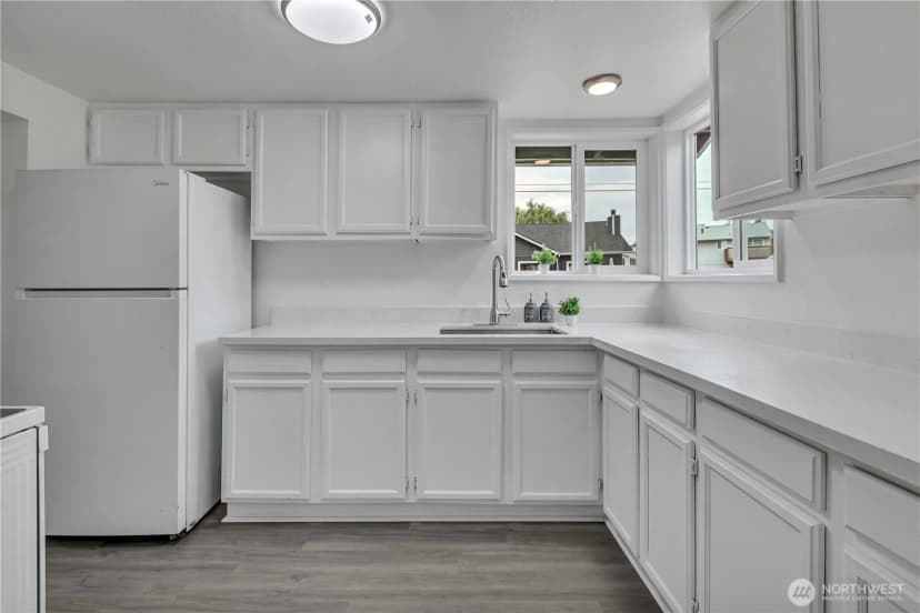 Property photo for 216 4th Avenue Sw, Pacific photo 15