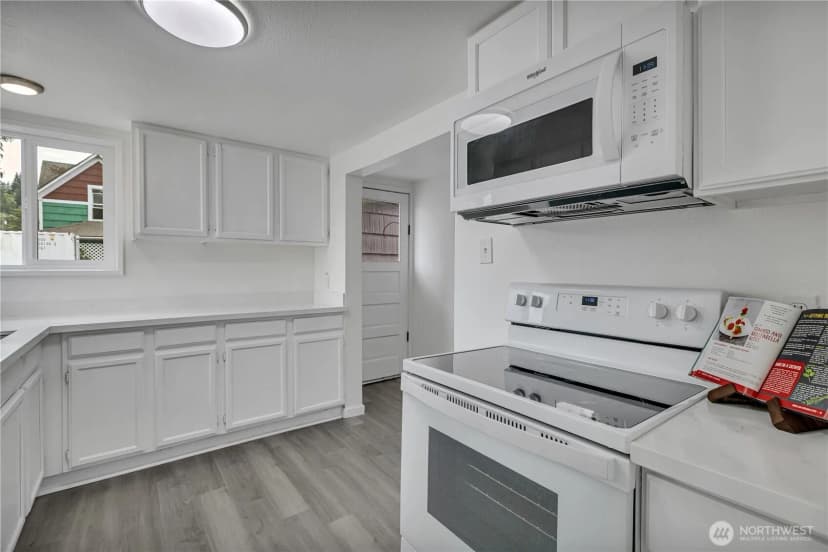 Property photo for 216 4th Avenue Sw, Pacific photo 13