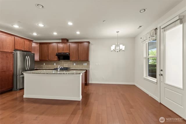 Property photo for 1119 Ne Hickory Lane, Issaquah photo 3