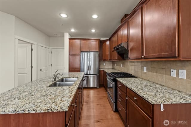 Property photo for 1119 Ne Hickory Lane, Issaquah photo 5