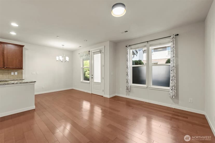 Property photo for 1119 Ne Hickory Lane, Issaquah photo 7