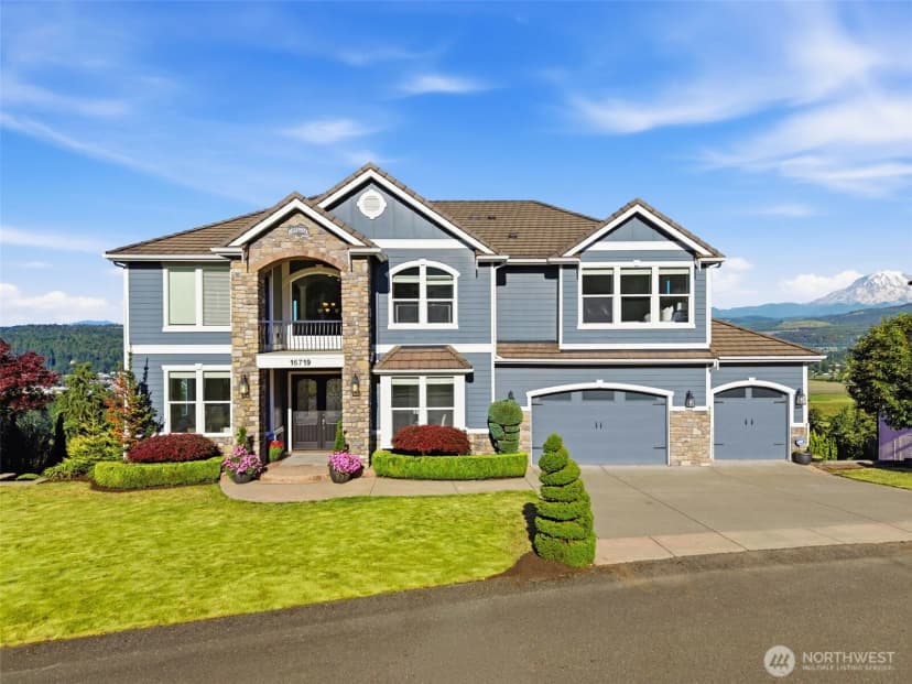 Property photo for 16719 140th Avenue E, Puyallup photo 2
