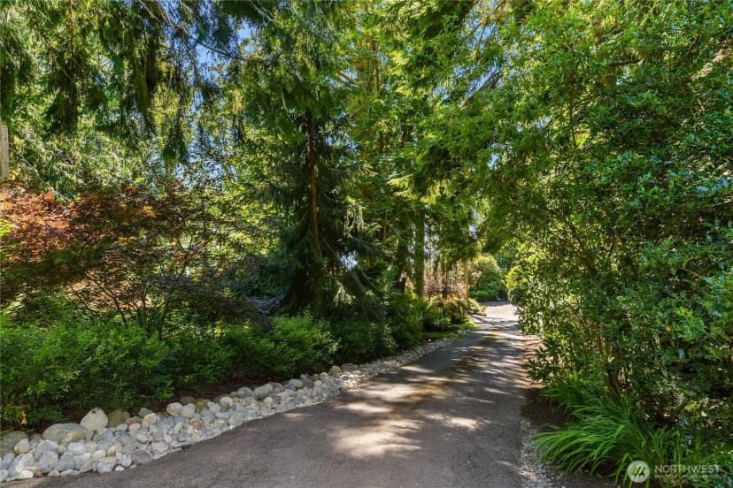 Property photo for 5858 Crystal Springs Drive Ne, Bainbridge Island photo 6