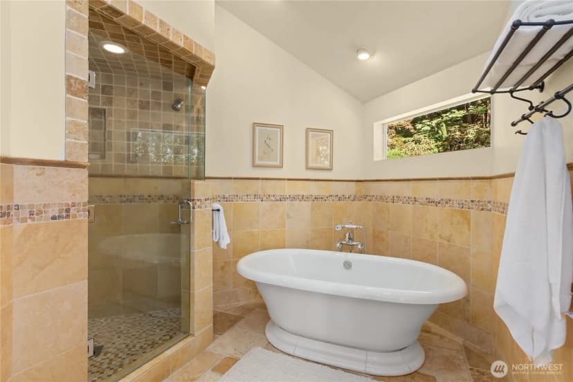 Property photo for 5858 Crystal Springs Drive Ne, Bainbridge Island photo 25