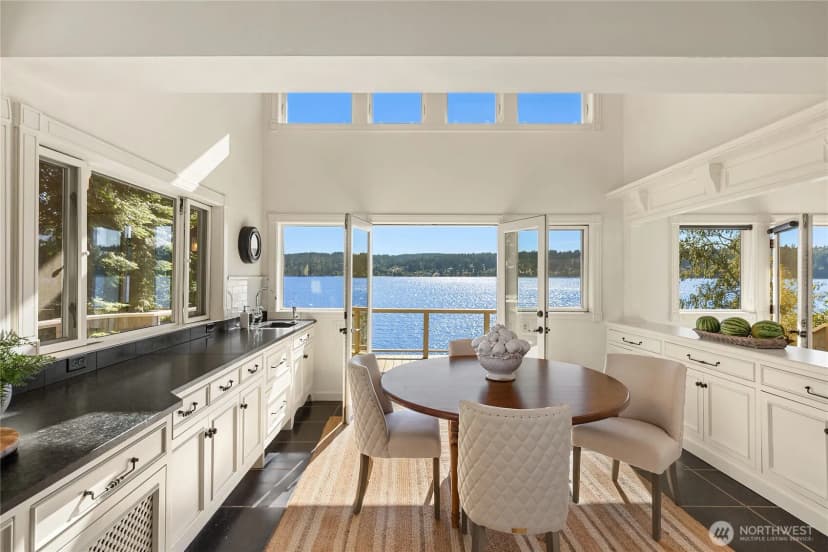Property photo for 5858 Crystal Springs Drive Ne, Bainbridge Island photo 17