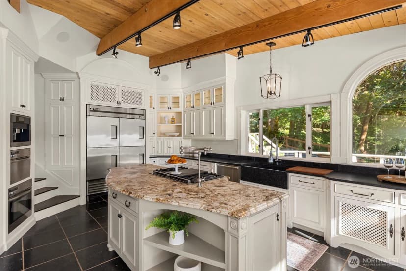 Property photo for 5858 Crystal Springs Drive Ne, Bainbridge Island photo 19