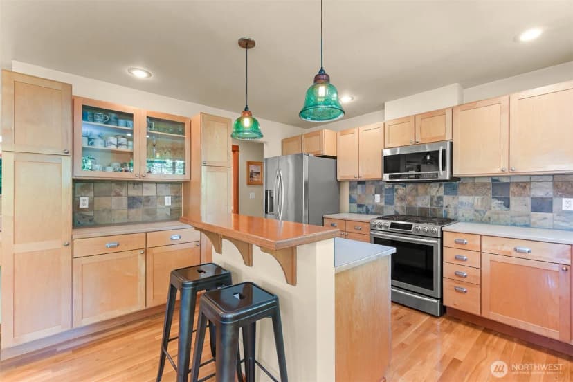 Property photo for 4821 Lookout Avenue, Bellingham photo 6