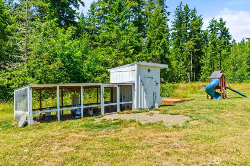 Property photo for 41018 80th Avenue E, Eatonville photo 31