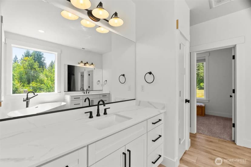 Property photo for 41018 80th Avenue E, Eatonville photo 19