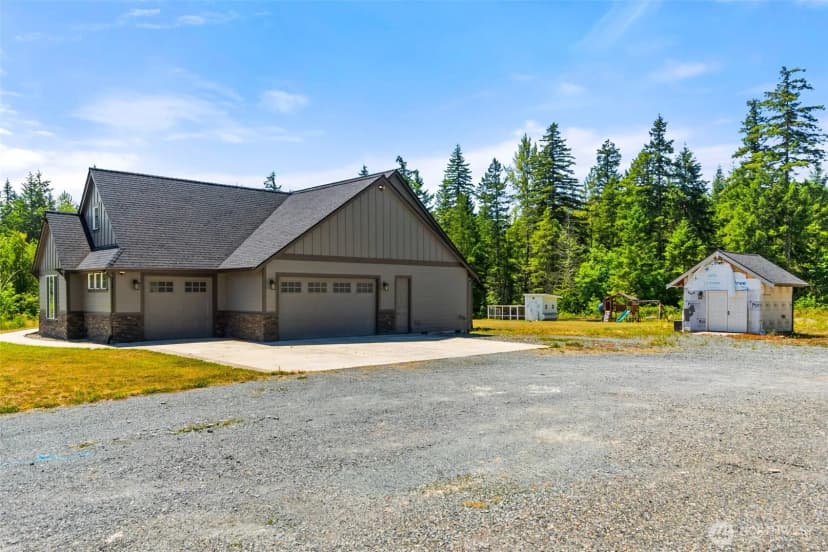 Property photo for 41018 80th Avenue E, Eatonville photo 34