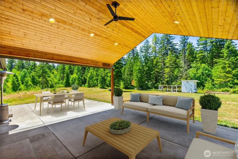 Property photo for 41018 80th Avenue E, Eatonville photo 5