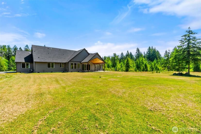 Property photo for 41018 80th Avenue E, Eatonville photo 33