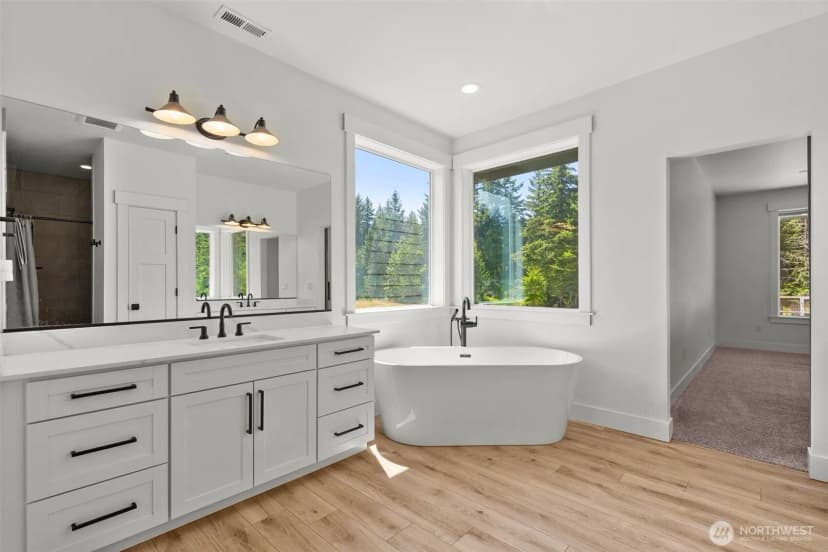 Property photo for 41018 80th Avenue E, Eatonville photo 20